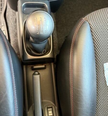 Серый Ниссан Ноут, объемом двигателя 1.6 л и пробегом 215 тыс. км за 5600 $, фото 24 на Automoto.ua