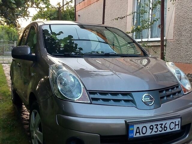 Сірий Ніссан Ноут, об'ємом двигуна 1.39 л та пробігом 132 тис. км за 5800 $, фото 7 на Automoto.ua