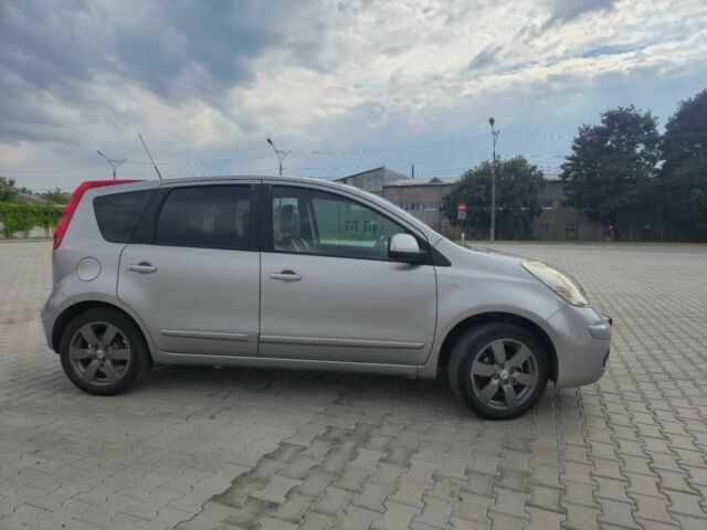 Ниссан Ноут 2008 в Днепре (Днепропетровске) на Automoto.ua Серый Ниссан Ноут, объемом двигателя 1.6 л и пробегом 170 тыс. км за 5999 $, фото 16 на Automoto.ua