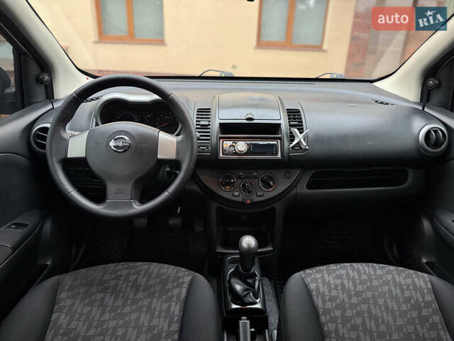 Серый Ниссан Ноут, объемом двигателя 1.4 л и пробегом 142 тыс. км за 4800 $, фото 41 на Automoto.ua