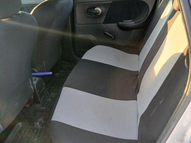 Сірий Ніссан Ноут, об'ємом двигуна 1.4 л та пробігом 230 тис. км за 4500 $, фото 7 на Automoto.ua