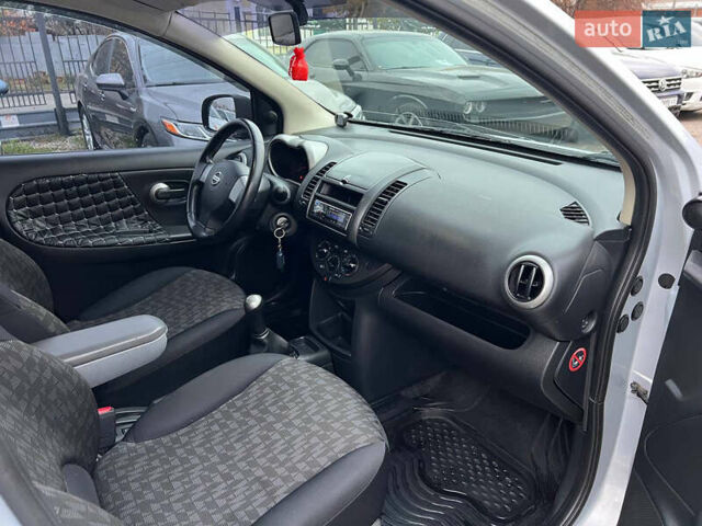 Сірий Ніссан Ноут, об'ємом двигуна 1.4 л та пробігом 173 тис. км за 5700 $, фото 13 на Automoto.ua