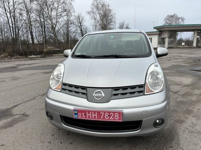 Сірий Ніссан Ноут, об'ємом двигуна 0 л та пробігом 214 тис. км за 5699 $, фото 2 на Automoto.ua