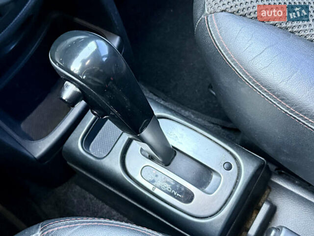 Серый Ниссан Ноут, объемом двигателя 1.6 л и пробегом 207 тыс. км за 7500 $, фото 31 на Automoto.ua