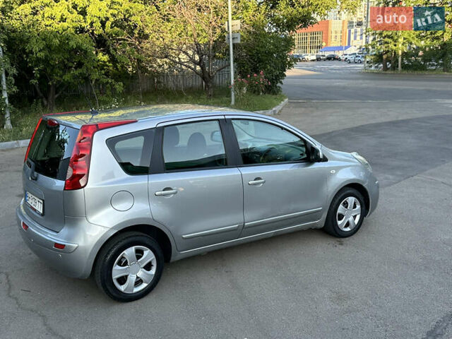 Серый Ниссан Ноут, объемом двигателя 1.6 л и пробегом 250 тыс. км за 5800 $, фото 10 на Automoto.ua