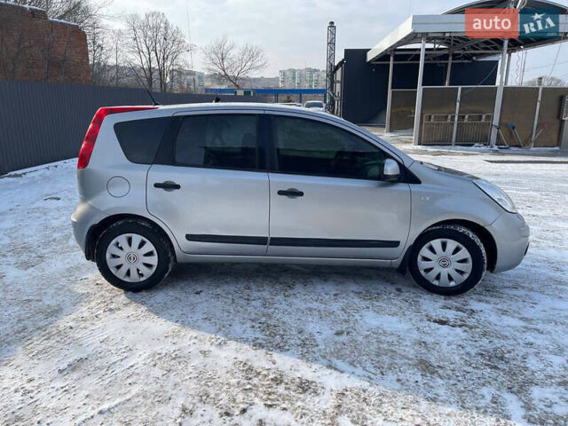 Серый Ниссан Ноут, объемом двигателя 1.4 л и пробегом 184 тыс. км за 5750 $, фото 5 на Automoto.ua