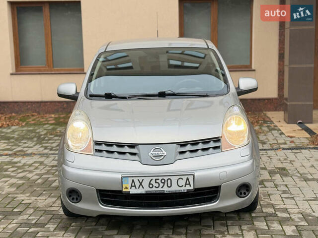 Серый Ниссан Ноут, объемом двигателя 1.4 л и пробегом 142 тыс. км за 5200 $, фото 5 на Automoto.ua