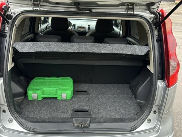 Серый Ниссан Ноут, объемом двигателя 1.6 л и пробегом 83 тыс. км за 5500 $, фото 19 на Automoto.ua