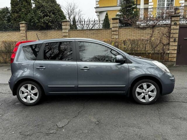 Сірий Ніссан Ноут, об'ємом двигуна 1.6 л та пробігом 127 тис. км за 5890 $, фото 6 на Automoto.ua