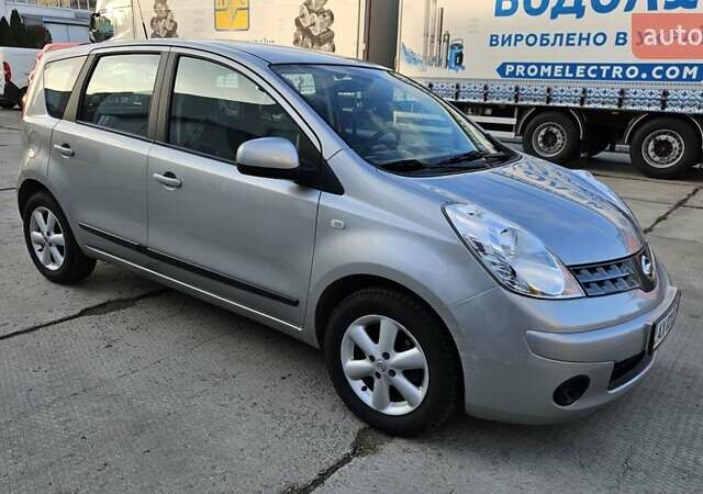 Сірий Ніссан Ноут, об'ємом двигуна 1.39 л та пробігом 57 тис. км за 6400 $, фото 3 на Automoto.ua