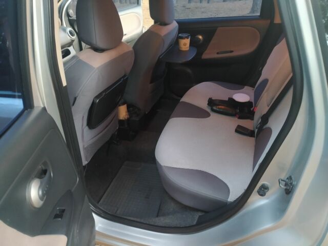 Серый Ниссан Ноут, объемом двигателя 1.6 л и пробегом 177 тыс. км за 5400 $, фото 12 на Automoto.ua