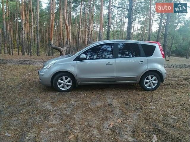 Серый Ниссан Ноут, объемом двигателя 1.6 л и пробегом 192 тыс. км за 5300 $, фото 5 на Automoto.ua