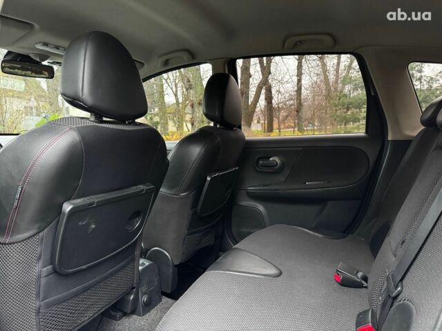 Серый Ниссан Ноут, объемом двигателя 1.6 л и пробегом 127 тыс. км за 5890 $, фото 24 на Automoto.ua