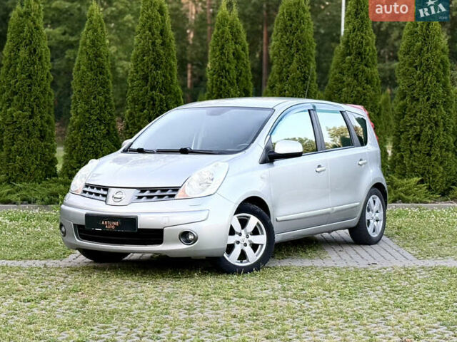 Серый Ниссан Ноут, объемом двигателя 1.6 л и пробегом 206 тыс. км за 7700 $, фото 1 на Automoto.ua