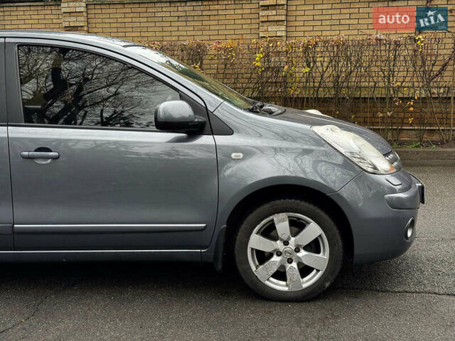 Сірий Ніссан Ноут, об'ємом двигуна 1.6 л та пробігом 127 тис. км за 5890 $, фото 4 на Automoto.ua