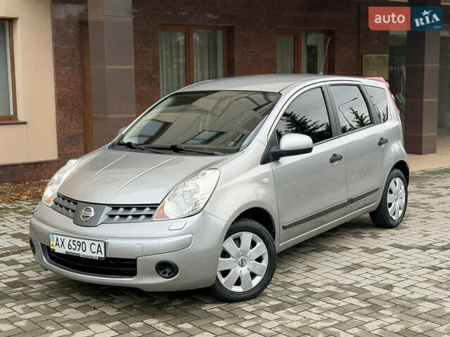 Серый Ниссан Ноут, объемом двигателя 1.4 л и пробегом 142 тыс. км за 5200 $, фото 12 на Automoto.ua