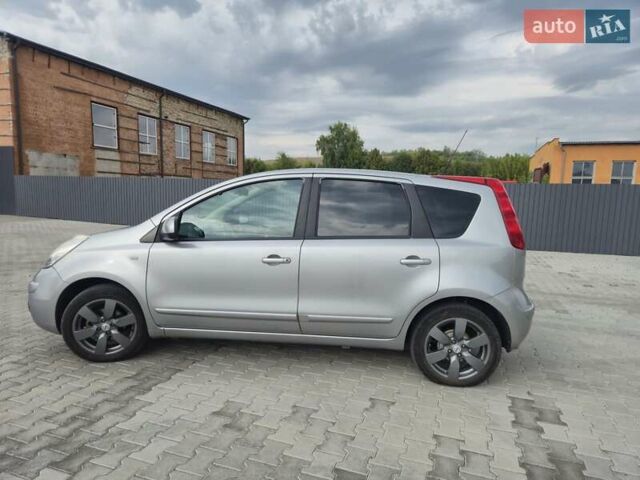 Сірий Ніссан Ноут, об'ємом двигуна 1.6 л та пробігом 230 тис. км за 5800 $, фото 15 на Automoto.ua