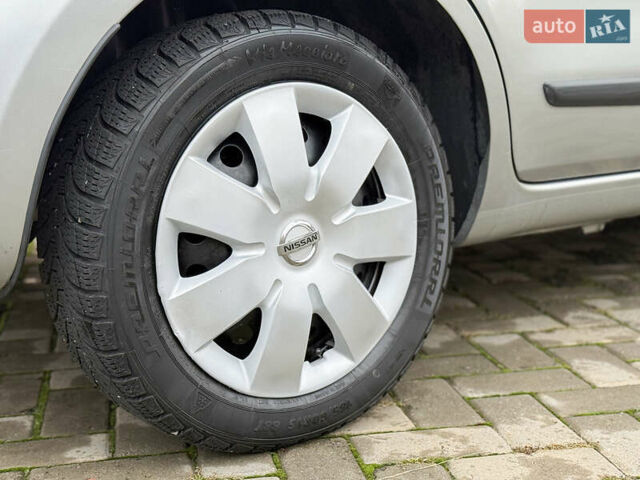 Серый Ниссан Ноут, объемом двигателя 1.4 л и пробегом 142 тыс. км за 5200 $, фото 30 на Automoto.ua