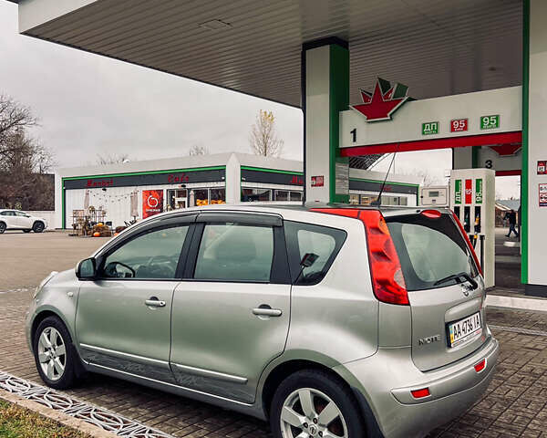 Серый Ниссан Ноут, объемом двигателя 1.6 л и пробегом 122 тыс. км за 6990 $, фото 9 на Automoto.ua