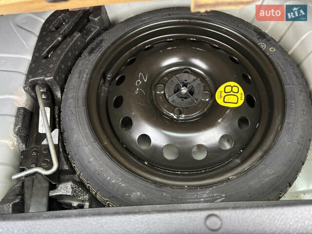 Серый Ниссан Ноут, объемом двигателя 0 л и пробегом 215 тыс. км за 5599 $, фото 27 на Automoto.ua