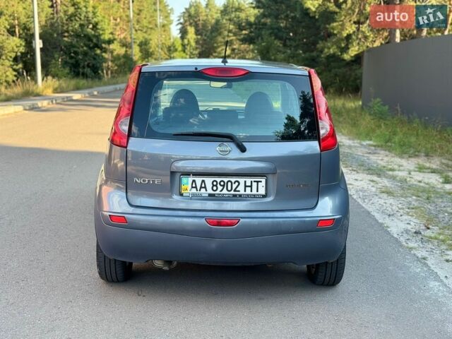 Сірий Ніссан Ноут, об'ємом двигуна 1.6 л та пробігом 270 тис. км за 5200 $, фото 6 на Automoto.ua