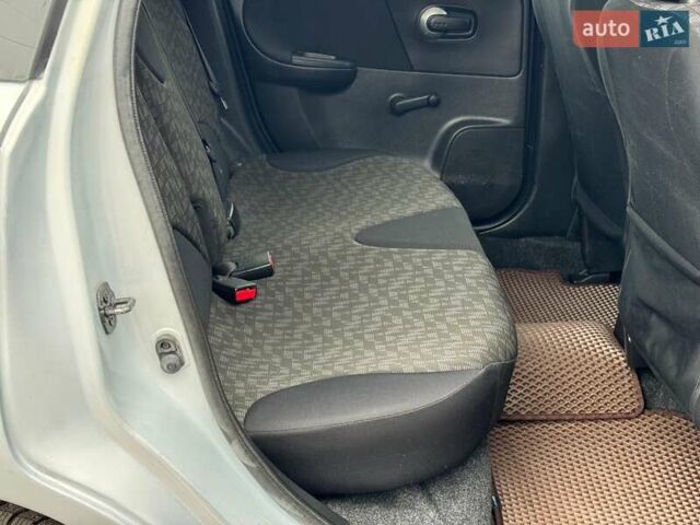 Сірий Ніссан Ноут, об'ємом двигуна 1.4 л та пробігом 137 тис. км за 4990 $, фото 18 на Automoto.ua