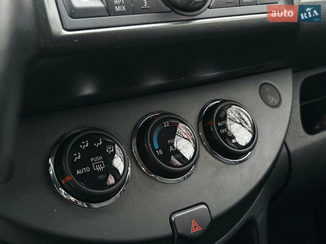 Сірий Ніссан Ноут, об'ємом двигуна 1.6 л та пробігом 127 тис. км за 5890 $, фото 21 на Automoto.ua