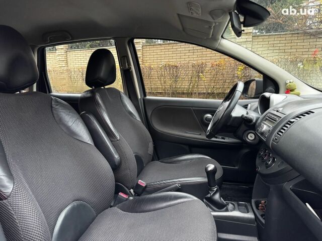 Серый Ниссан Ноут, объемом двигателя 1.6 л и пробегом 127 тыс. км за 5890 $, фото 29 на Automoto.ua