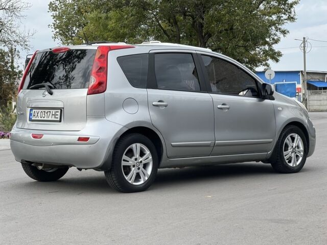 Сірий Ніссан Ноут, об'ємом двигуна 1.6 л та пробігом 140 тис. км за 6800 $, фото 2 на Automoto.ua