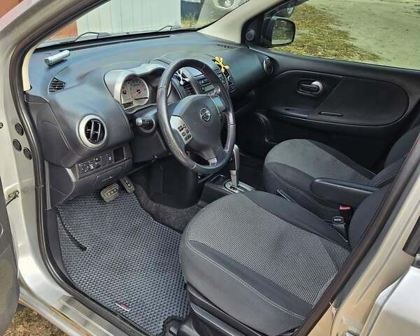 Серый Ниссан Ноут, объемом двигателя 1.6 л и пробегом 188 тыс. км за 6700 $, фото 3 на Automoto.ua