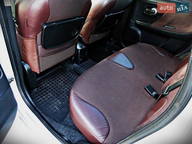 Серый Ниссан Ноут, объемом двигателя 1.6 л и пробегом 144 тыс. км за 7700 $, фото 15 на Automoto.ua