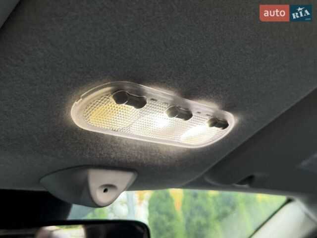 Серый Ниссан Ноут, объемом двигателя 1.6 л и пробегом 207 тыс. км за 7500 $, фото 35 на Automoto.ua