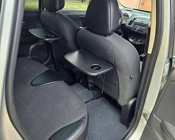 Серый Ниссан Ноут, объемом двигателя 1.6 л и пробегом 188 тыс. км за 6700 $, фото 18 на Automoto.ua