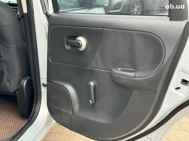 Сірий Ніссан Ноут, об'ємом двигуна 1.4 л та пробігом 137 тис. км за 4990 $, фото 17 на Automoto.ua