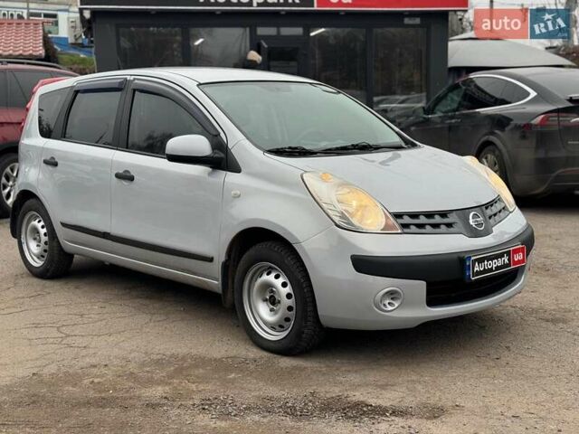Сірий Ніссан Ноут, об'ємом двигуна 1.4 л та пробігом 137 тис. км за 4990 $, фото 2 на Automoto.ua