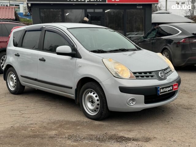Сірий Ніссан Ноут, об'ємом двигуна 1.4 л та пробігом 137 тис. км за 4990 $, фото 2 на Automoto.ua