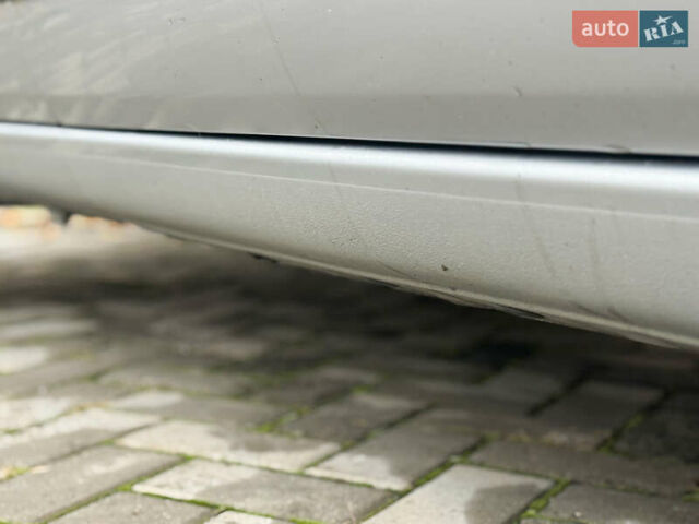 Серый Ниссан Ноут, объемом двигателя 1.4 л и пробегом 142 тыс. км за 5200 $, фото 24 на Automoto.ua