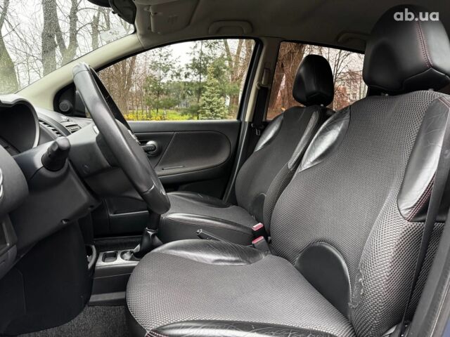 Серый Ниссан Ноут, объемом двигателя 1.6 л и пробегом 127 тыс. км за 5890 $, фото 23 на Automoto.ua