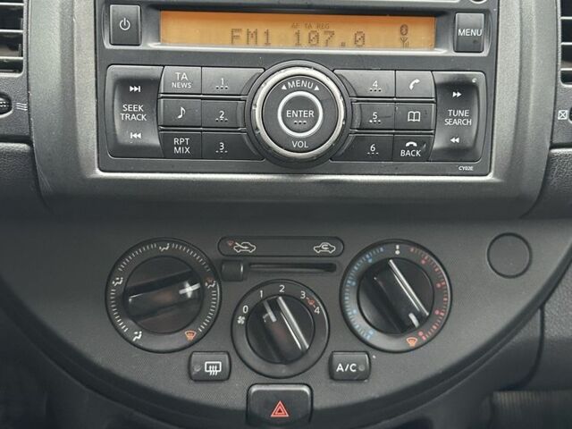 Серый Ниссан Ноут, объемом двигателя 1.6 л и пробегом 83 тыс. км за 5500 $, фото 16 на Automoto.ua