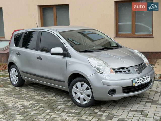 Серый Ниссан Ноут, объемом двигателя 1.4 л и пробегом 142 тыс. км за 5200 $, фото 18 на Automoto.ua