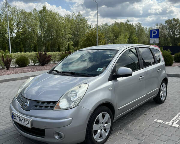 Сірий Ніссан Ноут, об'ємом двигуна 1.5 л та пробігом 260 тис. км за 5150 $, фото 4 на Automoto.ua