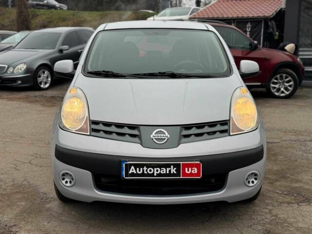 Сірий Ніссан Ноут, об'ємом двигуна 1.4 л та пробігом 137 тис. км за 4990 $, фото 1 на Automoto.ua