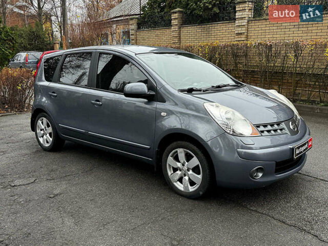 Сірий Ніссан Ноут, об'ємом двигуна 1.6 л та пробігом 127 тис. км за 5890 $, фото 3 на Automoto.ua