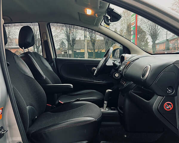 Серый Ниссан Ноут, объемом двигателя 1.6 л и пробегом 122 тыс. км за 6990 $, фото 19 на Automoto.ua