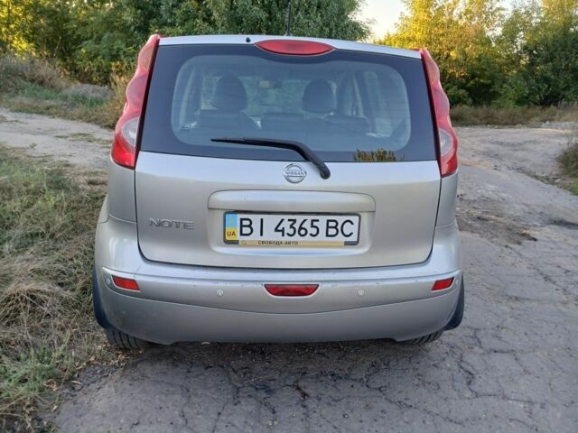 Сірий Ніссан Ноут, об'ємом двигуна 1.6 л та пробігом 134 тис. км за 5097 $, фото 17 на Automoto.ua