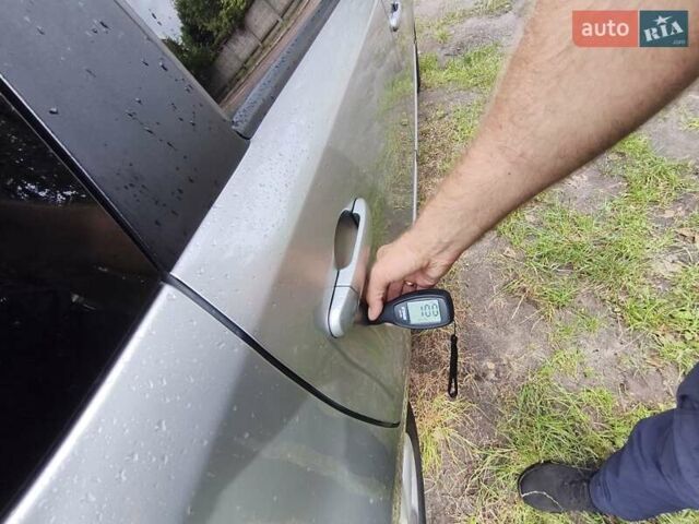 Сірий Ніссан Ноут, об'ємом двигуна 1.4 л та пробігом 95 тис. км за 6150 $, фото 64 на Automoto.ua