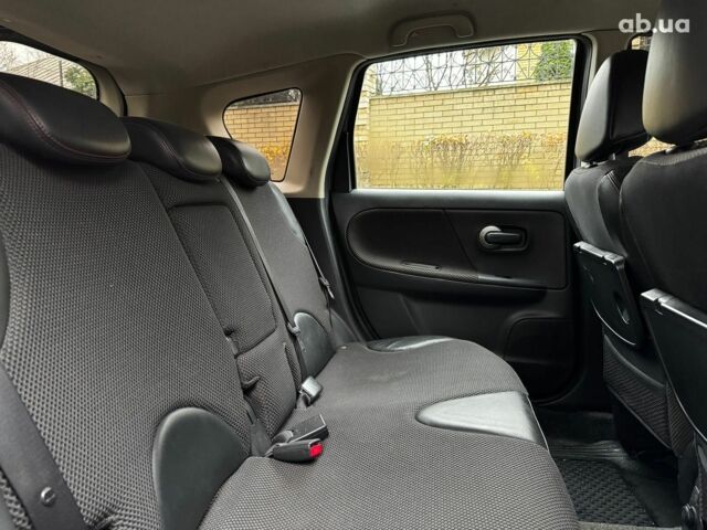 Серый Ниссан Ноут, объемом двигателя 1.6 л и пробегом 127 тыс. км за 5890 $, фото 26 на Automoto.ua