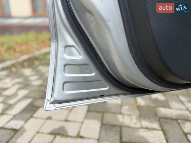Серый Ниссан Ноут, объемом двигателя 1.4 л и пробегом 142 тыс. км за 5200 $, фото 42 на Automoto.ua