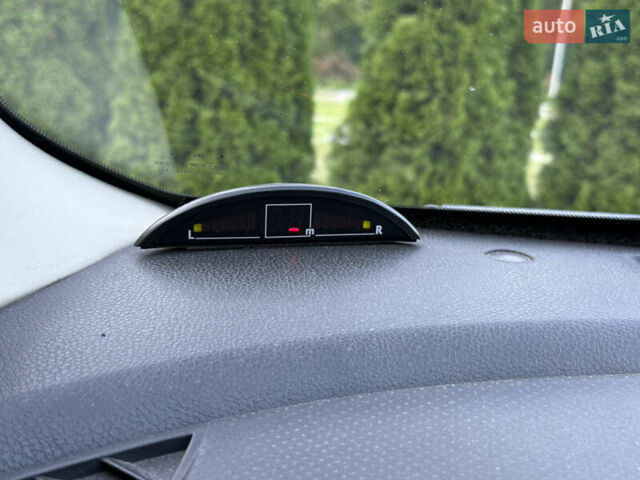 Серый Ниссан Ноут, объемом двигателя 1.6 л и пробегом 207 тыс. км за 7500 $, фото 43 на Automoto.ua