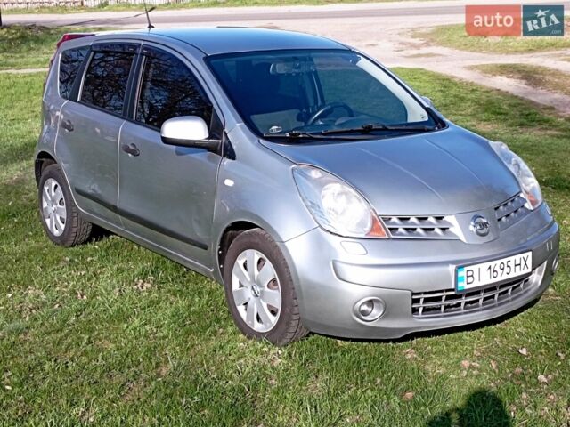 Сірий Ніссан Ноут, об'ємом двигуна 1.39 л та пробігом 203 тис. км за 4600 $, фото 3 на Automoto.ua